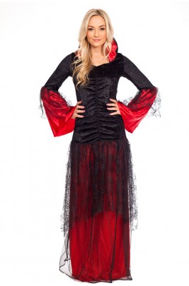 What are the factors to consider when buying costumes online