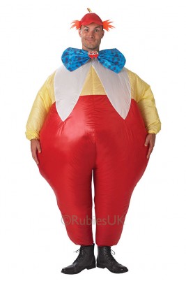 Land yourself in the Costumes Dreamland